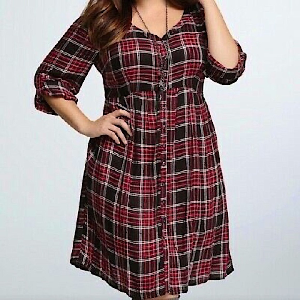 🎉HOST PIC!🎉🍷Torrid Plaid Dress - Picture 2 of 11